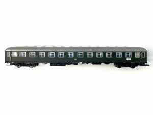 H0-DC-RIVAROSSI-HR4014---Personenwagen-Schnellzugwagen---2-Kl---DB---Ep-III