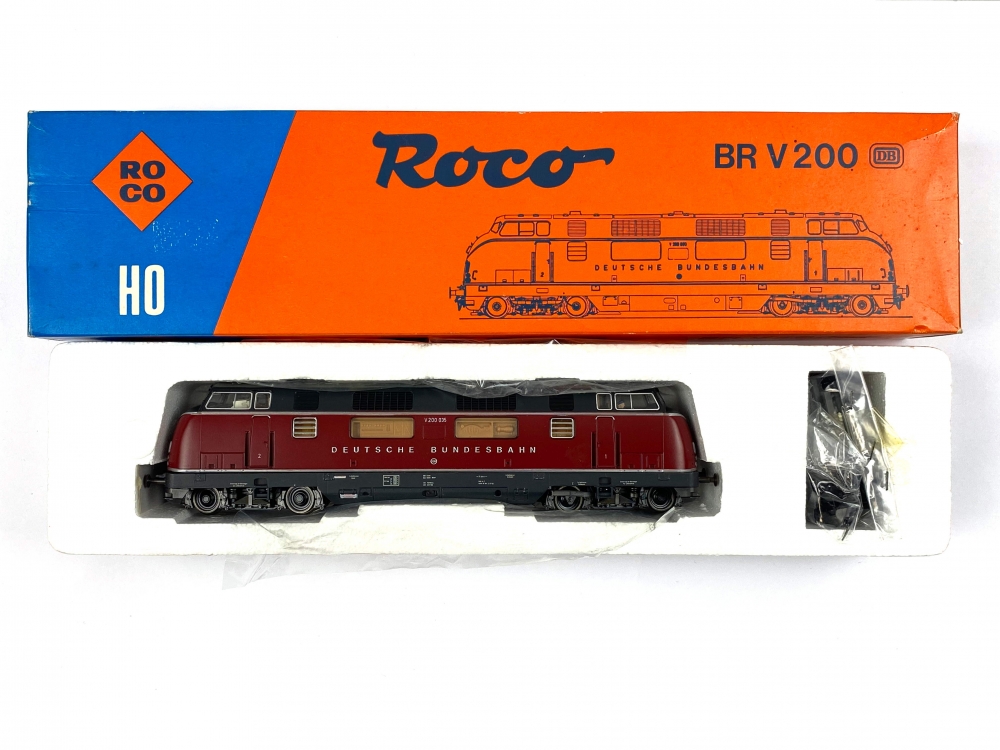 Bild 1 von H0 DC ROCO 43522 - Diesellokomotive BR V200 - DB - Ep. III - Digital