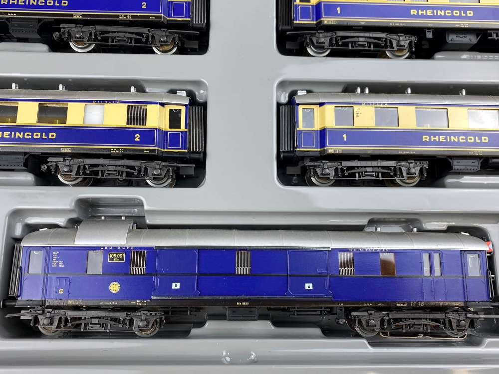 Bild 1 von H0 AC MÄRKLIN 4228 - Wagenset Rheingold - DRG - Ep. II