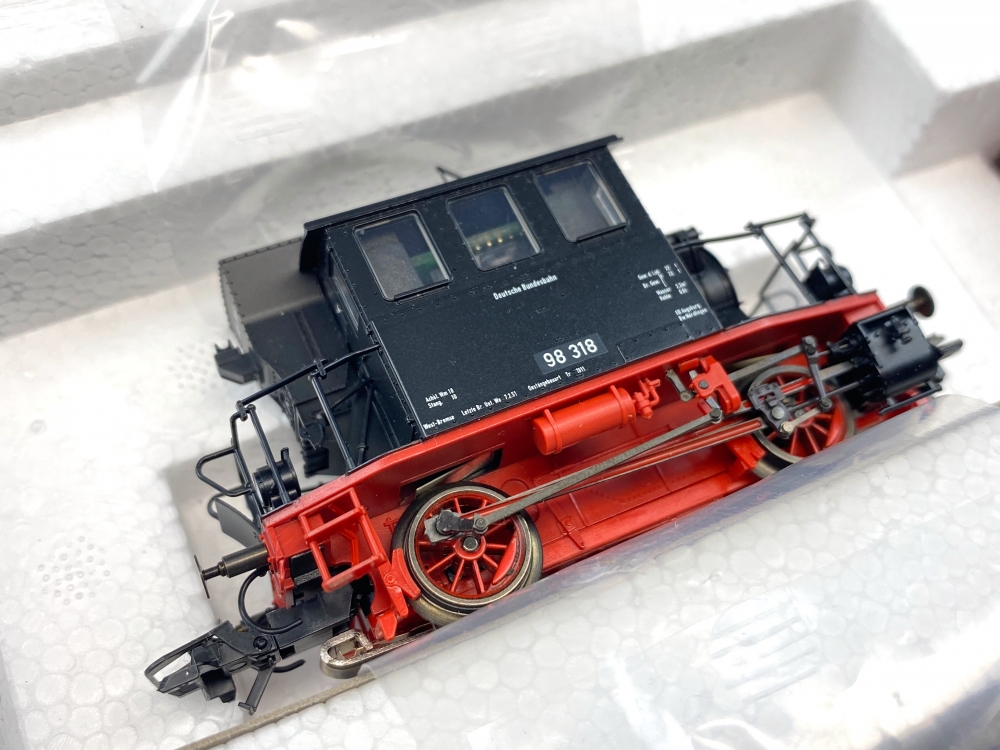 Bild 1 von H0 AC MÄRKLIN 26559 - Zugpackung Nebenbahn-Personenzug - DB - Ep. III - Digital - Glaskasten