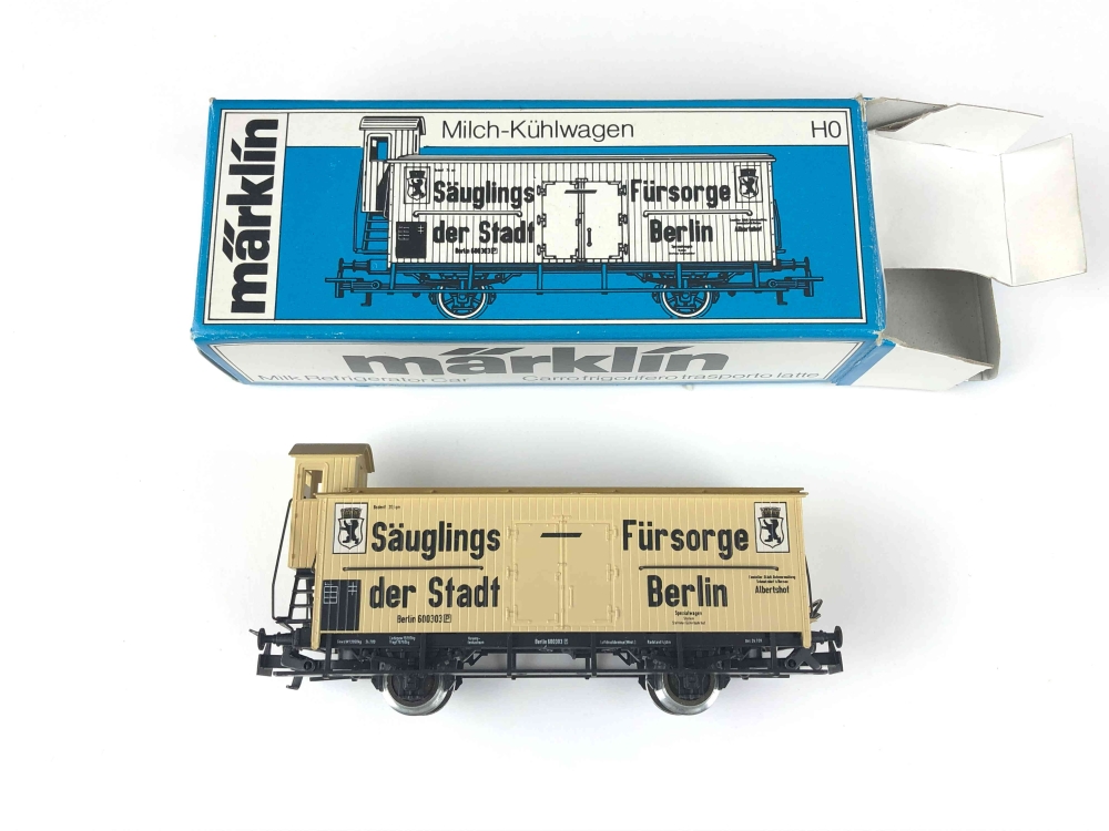 Bild 1 von H0 AC MÄRKLIN 4781 - Milch-Kühlwagen 