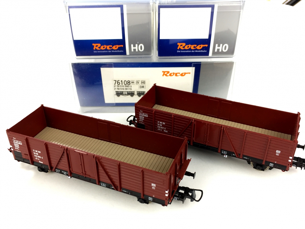 Bild 1 von H0 DC ROCO 76108 - 2-tlg. Set offene Güterwagen der DR - Bauart Villach - Ep. IV