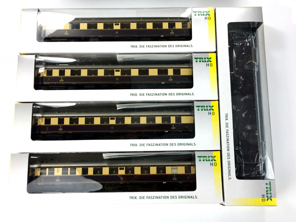 Bild 1 von H0 DC TRIX 23430 - Rheingold Wagen-Set der DRG - Ep. II