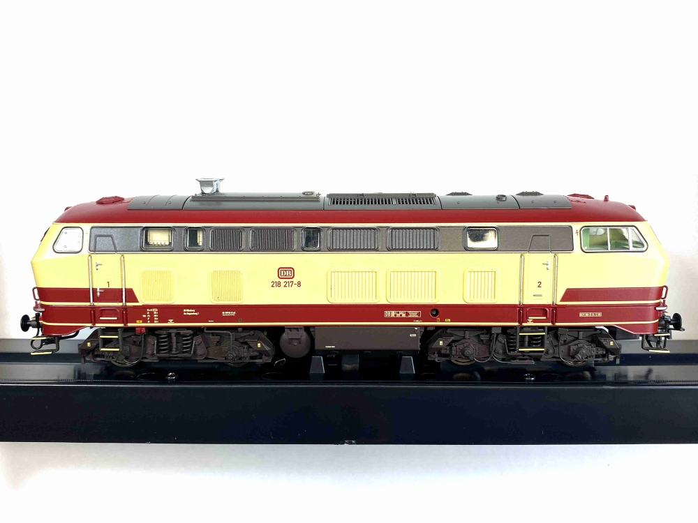 Bild 1 von H0 AC + DC ESU 31015 - Diesellokomotive BR 218 - Ep. IV - Digital - Sound - Rauch