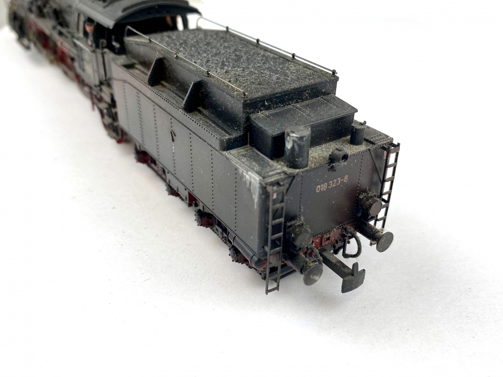 Bild 1 von H0 DC LILIPUT 40 94 - Dampflokomotive BR 018 - DB - handgealtert - patiniert