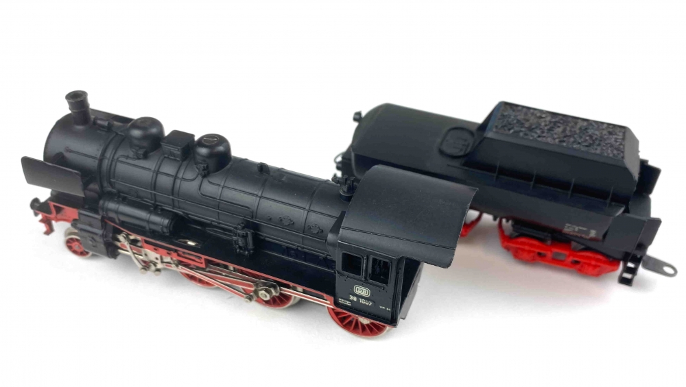 Bild 1 von H0 AC MÄRKLIN 3098 - Dampflokomotive BR 38 mit Tender - DB