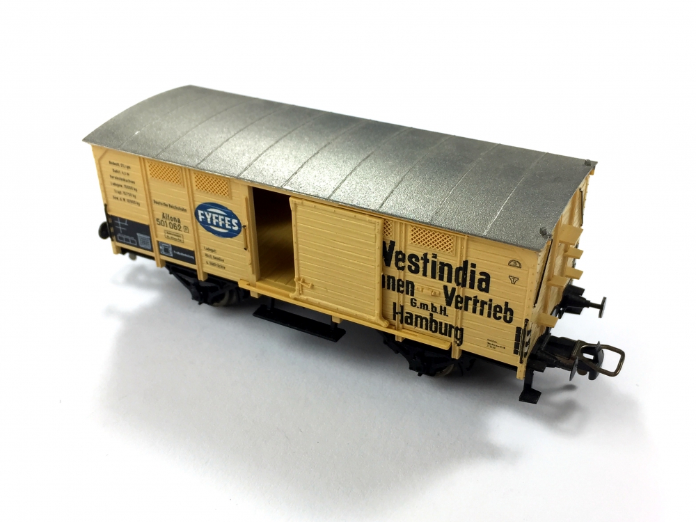 Bild 1 von H0 DC TRIX 23924 - Güterwagen Bananentransport 