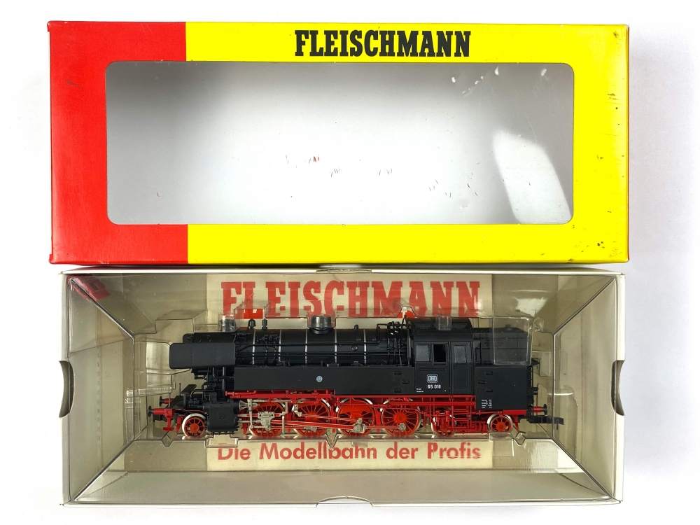 Bild 1 von H0 DC FLEISCHMANN 4065 - Dampflokomotive BR 65 - DB - Ep. III - Digital