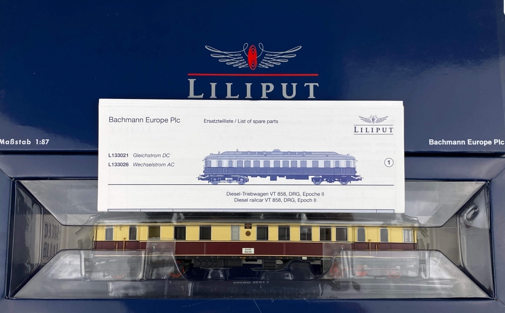 Bild 1 von H0 DC LILIPUT L133021 - Dieseltriebwagen VT 857 - DRG - Ep. II - DSS