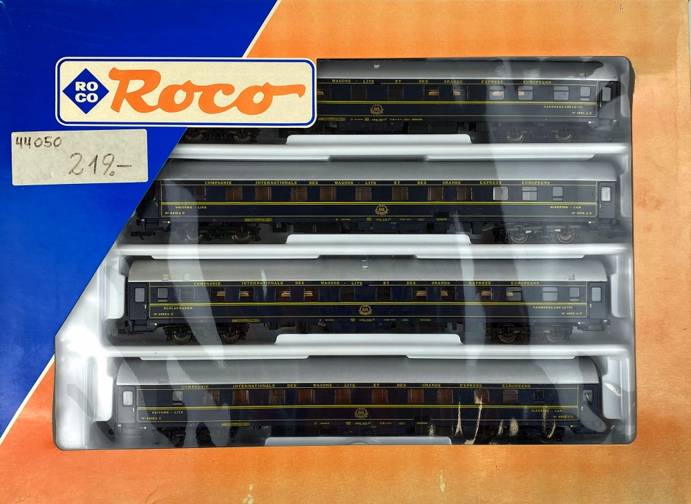 Bild 1 von H0 DC ROCO 44050 - 4-tlg. Schlafwagen-Set - CIWL - Orient-Express