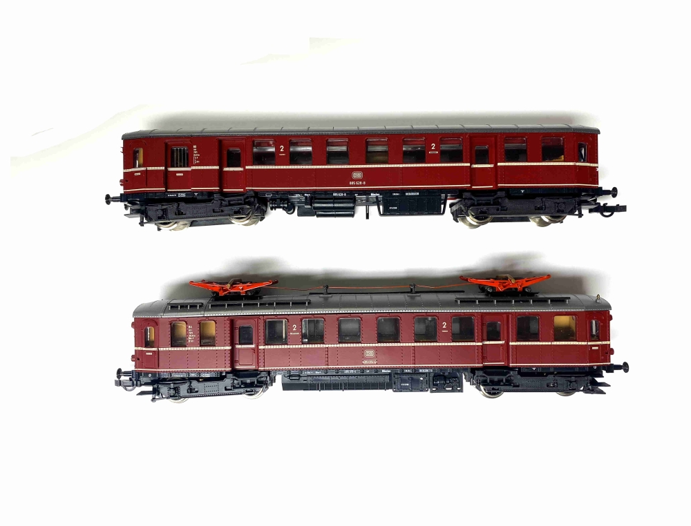 Bild 1 von H0 DC ROCO 04148A - Elektro-Triebzug BR 485 / 885 - DB