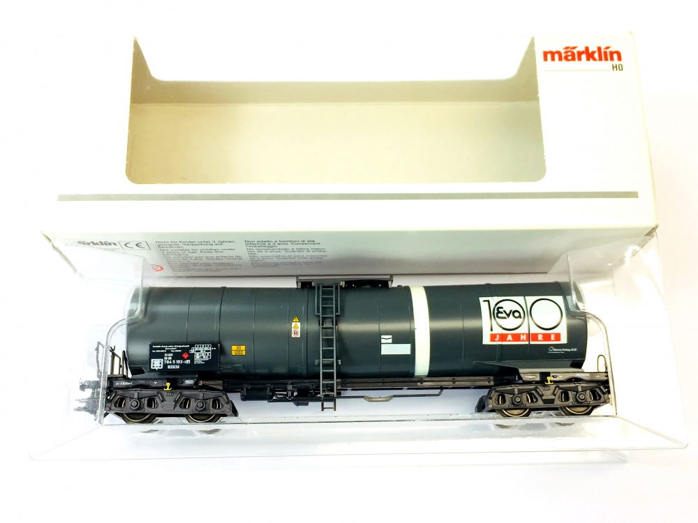 Bild 1 von H0 AC MÄRKLIN 46550 - Knick-Kesselwagen 