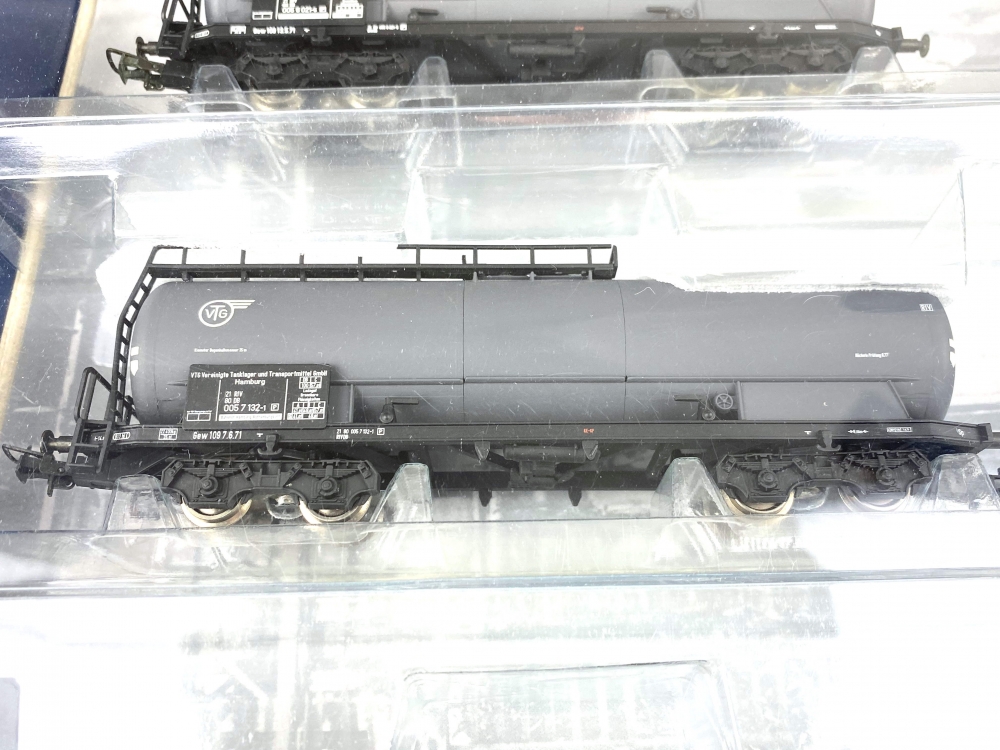 Bild 1 von H0 DC LILIPUT L240021 - 4-tlg. Kesselwagen Tankwagen-Set - DB - Ep. IV - VTG