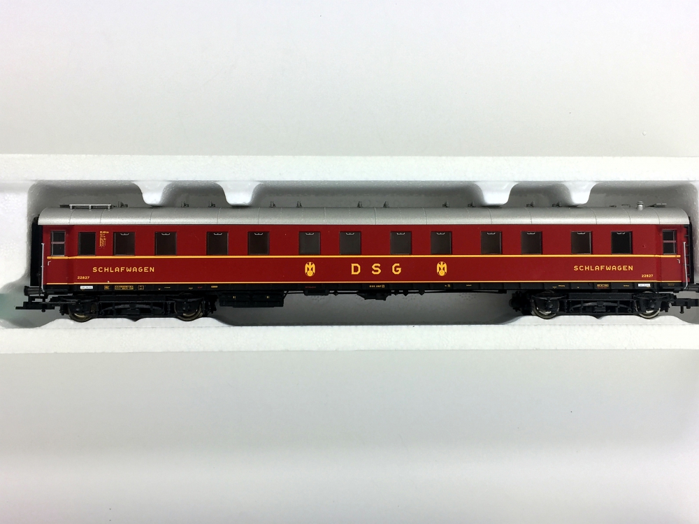 Bild 1 von H0 DC ROCO 45673 - Schlafwagen WL4üe28 der DSG / DB - Ep. III