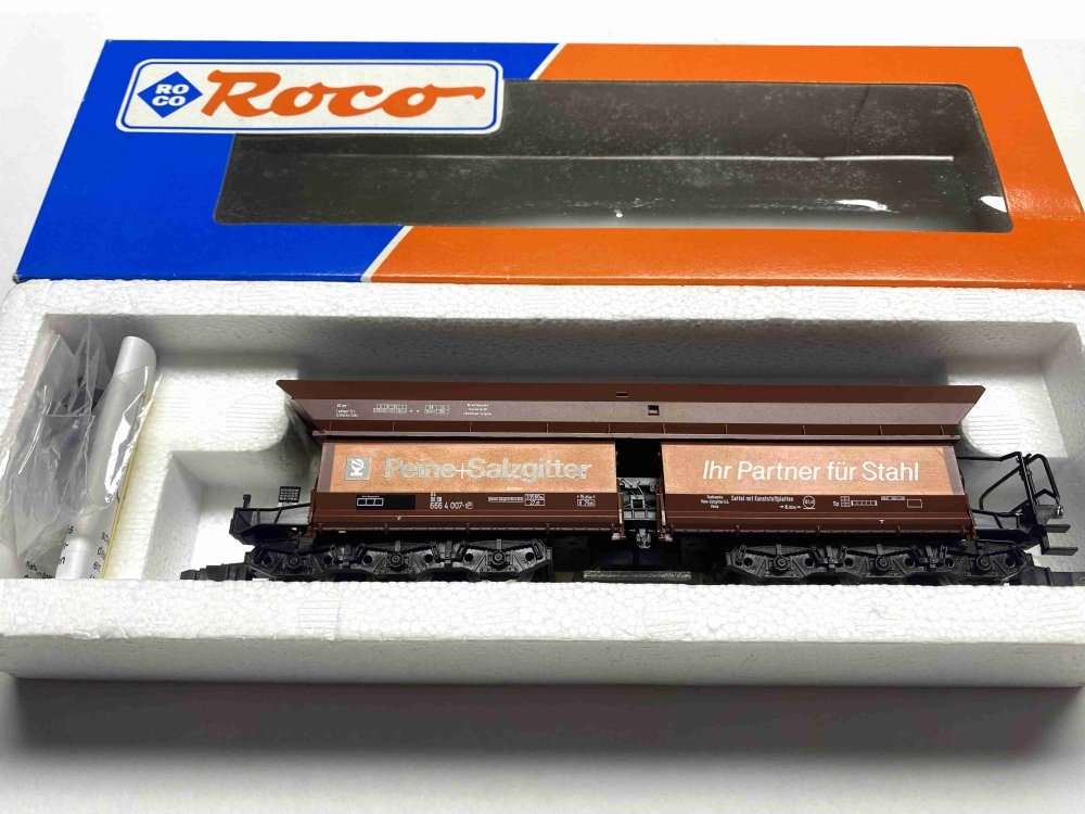 Bild 1 von H0 DC ROCO 46250 - Selbstentladewagen - Kohle - Peine + Salzgitter - Ep. IV