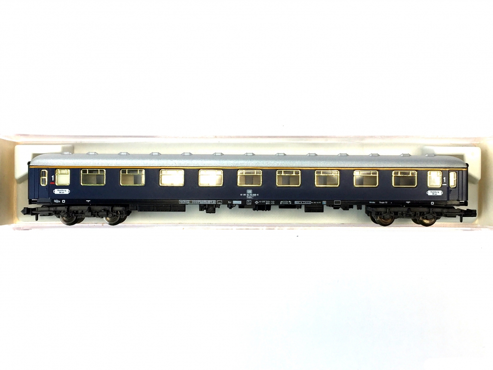 Bild 1 von N FLEISCHMANN piccolo 8110 - Schnellzugwagen der DB - 1. Kl. - Avümz 111 - Ep. IV