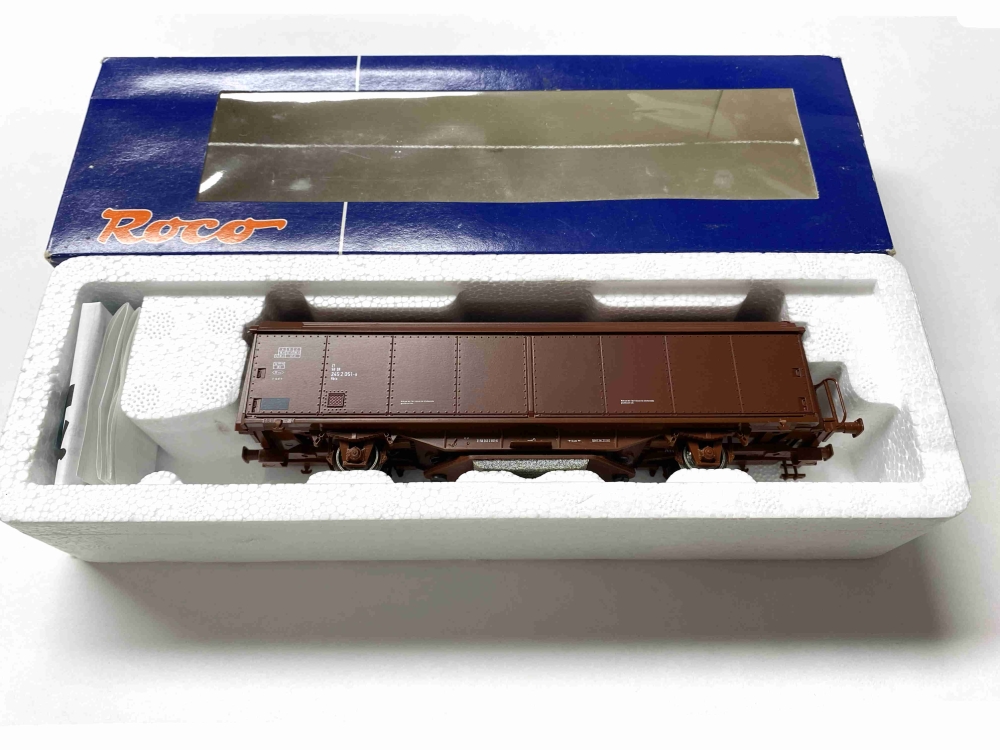 Bild 1 von H0 DC ROCO 67753 - Güterwagen - Hbis - DR - Schienenreinigungswagen