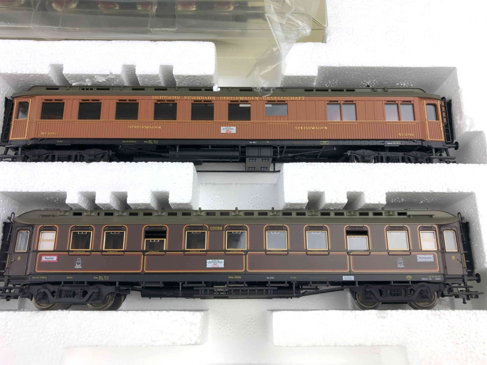 Bild 1 von H0 DC FLEISCHMANN 4885 - 5-tlg. Zug-Set mit BR P10 - P.St.B. - Ep. I - Preußens Gloria
