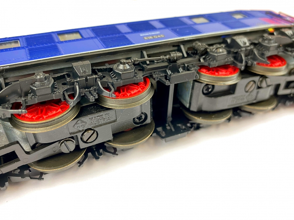H0 DC ROCO 43659 - Elektrolokomotive BR E18 - DB - Ep. III