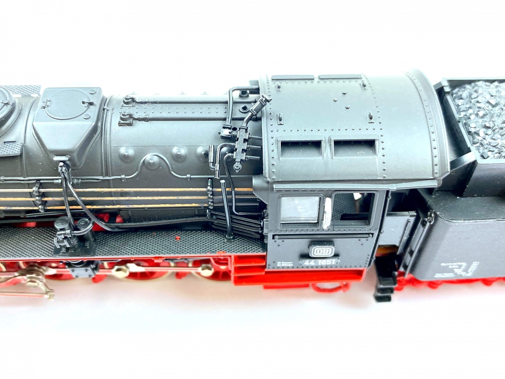 Bild 1 von H0 DC ROCO 04126 B - Dampflokomotive BR 44 - DB