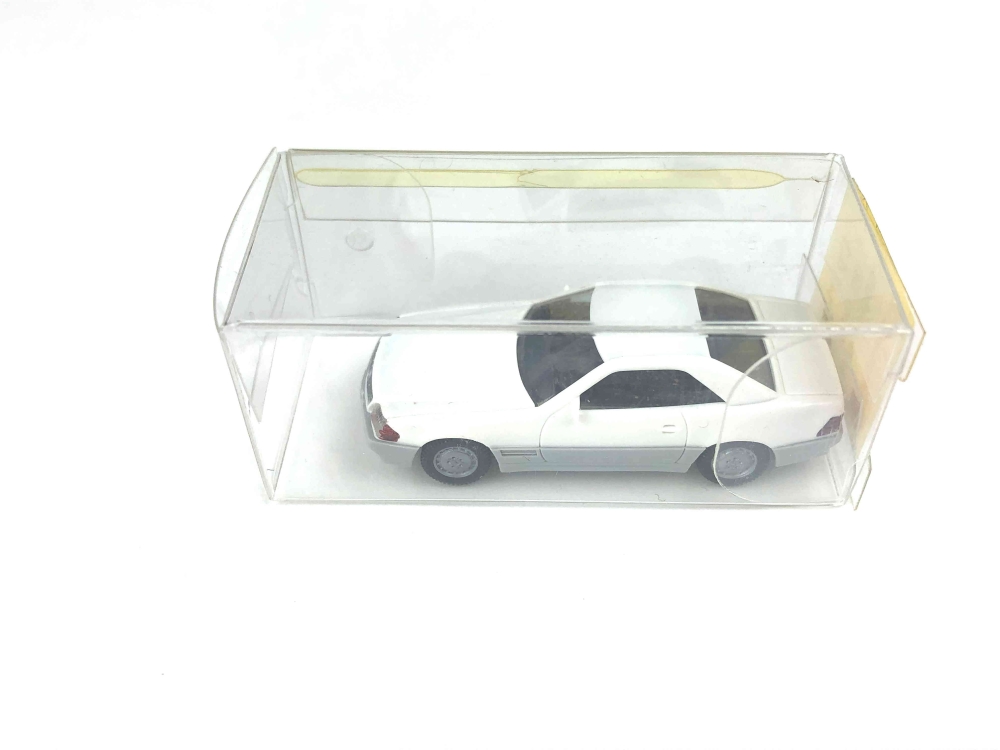 Bild 1 von H0 WIKING 14 141 - Fahrzeug - Mercedes 500 SL - weiß