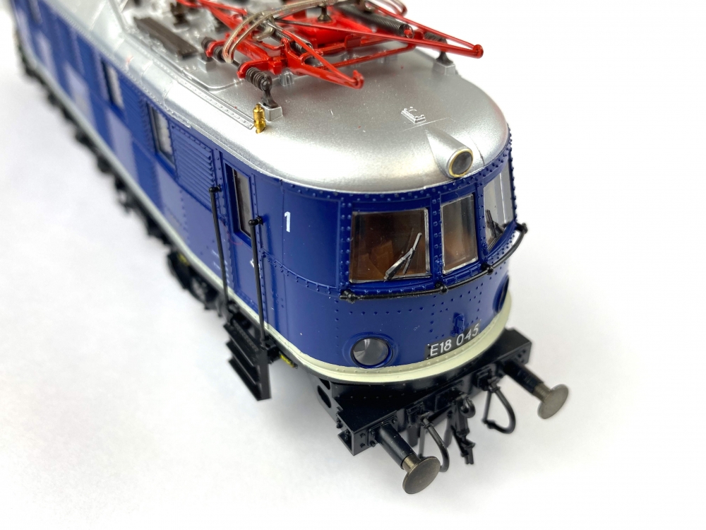 H0 DC ROCO 43659 - Elektrolokomotive BR E18 - DB - Ep. III