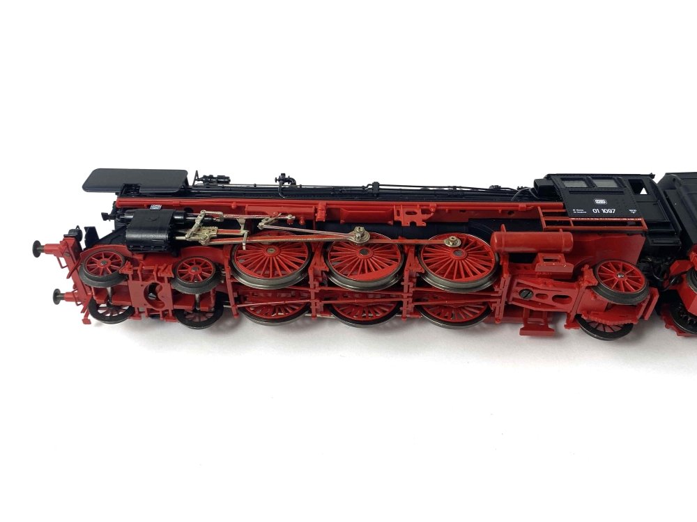 Bild 1 von H0 AC LILIPUT 101 08 - Dampflokomotive BR 01 - DB