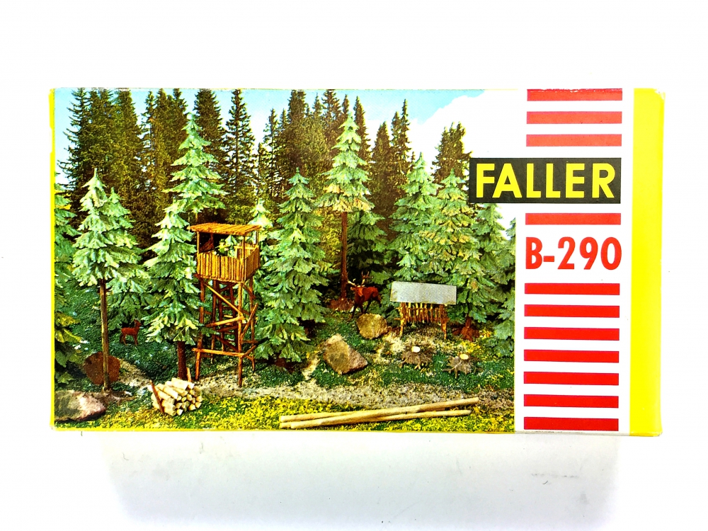 Bild 1 von H0 FALLER 290 - Hochsitz mit Bäumen und Futterkrippe