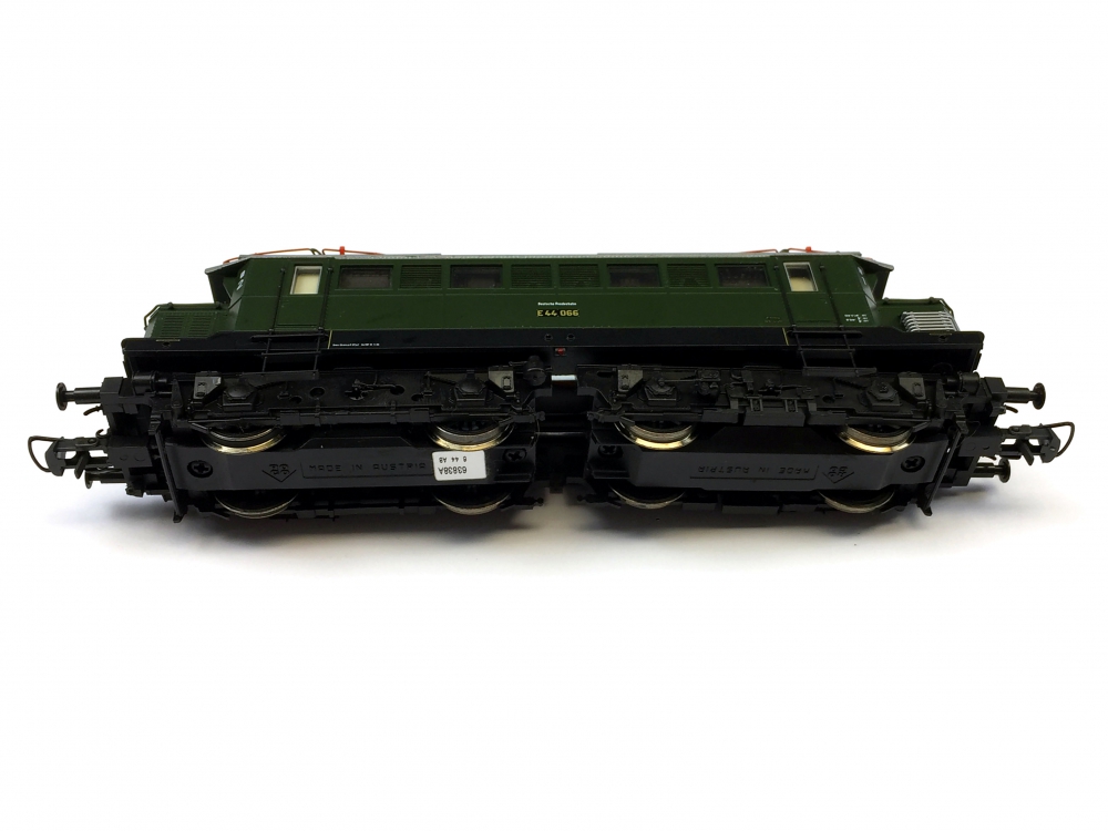 Bild 1 von H0 DC ROCO 63838 - Elektrolokomotive BR E44 - DB - Ep. III - DSS