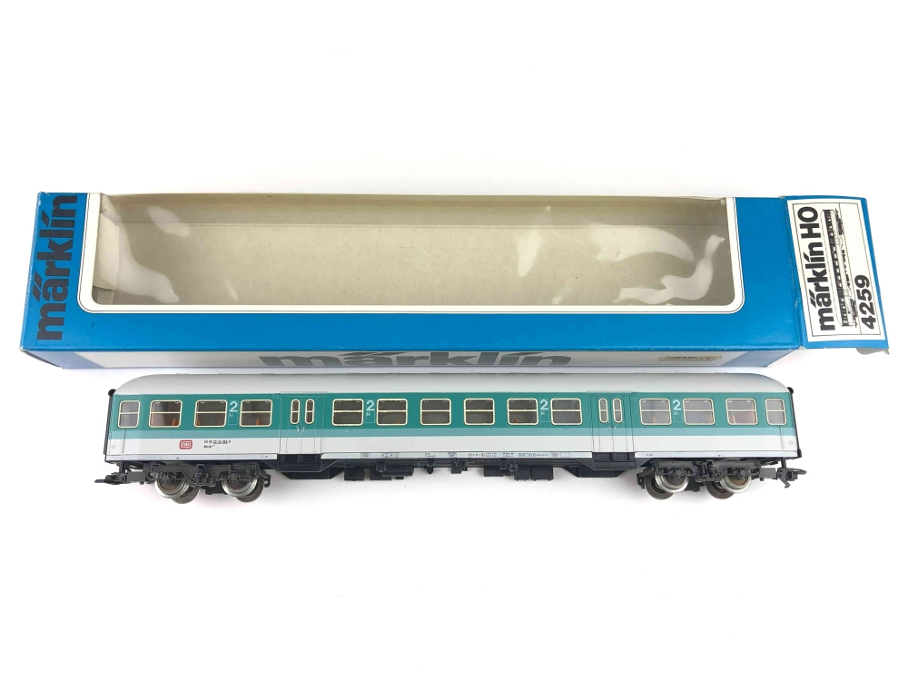 Bild 1 von H0 AC MÄRKLIN 4259 - Personenwagen - 2. Kl. - DB