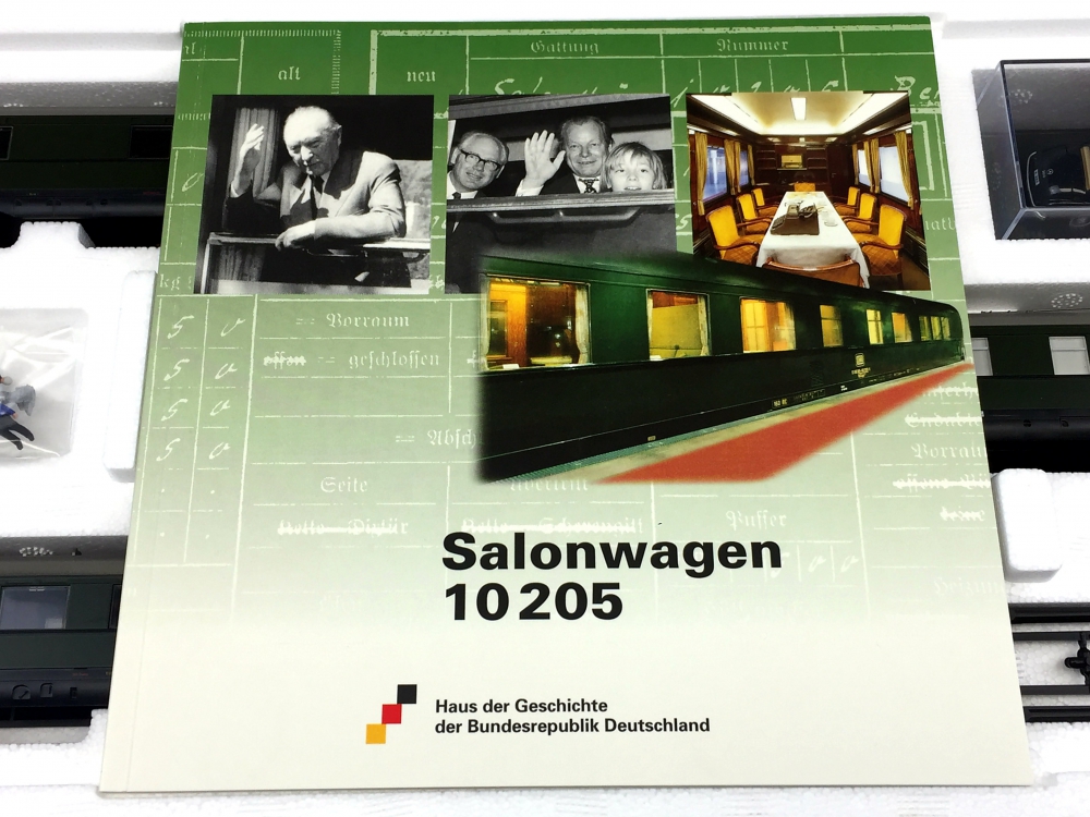 Bild 1 von H0 AC MÄRKLIN 43229 - Salonwagen-Set 