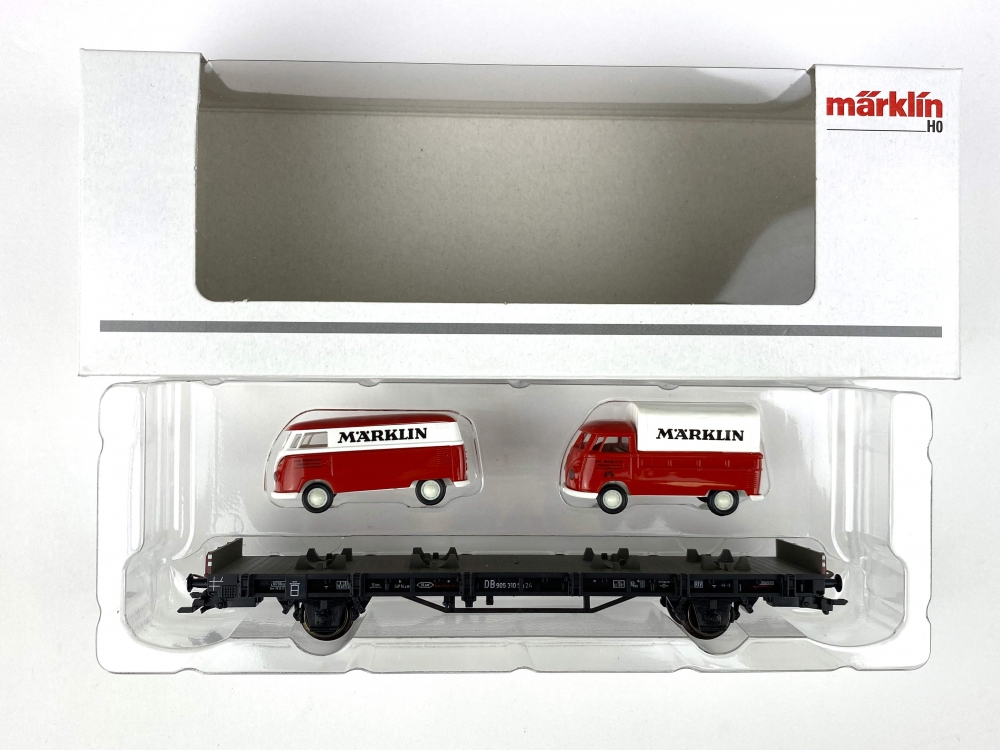 Bild 1 von H0 AC MÄRKLIN 45083 - Autotransportwagen mit 2 VW-Bus T1 - DB - Ep. III