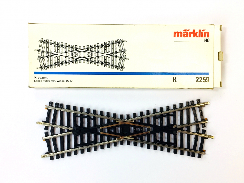 Bild 1 von H0 MÄRKLIN 2259 - K-Gleis Kreuzung, 22° 30 , Gleislänge je 168,9 mm