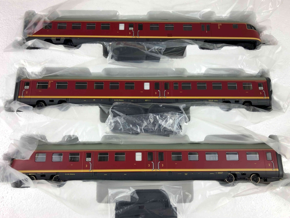Bild 1 von H0 DC ROCO 63132 - 3-tlg. Dieseltriebzug VT 12.5 - DB - Ep. III - DSS