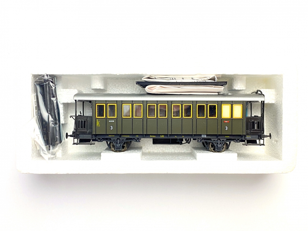 Bild 1 von H0 DC ROCO 44825 - Personenwagen Lokalbahn - 3. Kl. - DRG - Ep. II