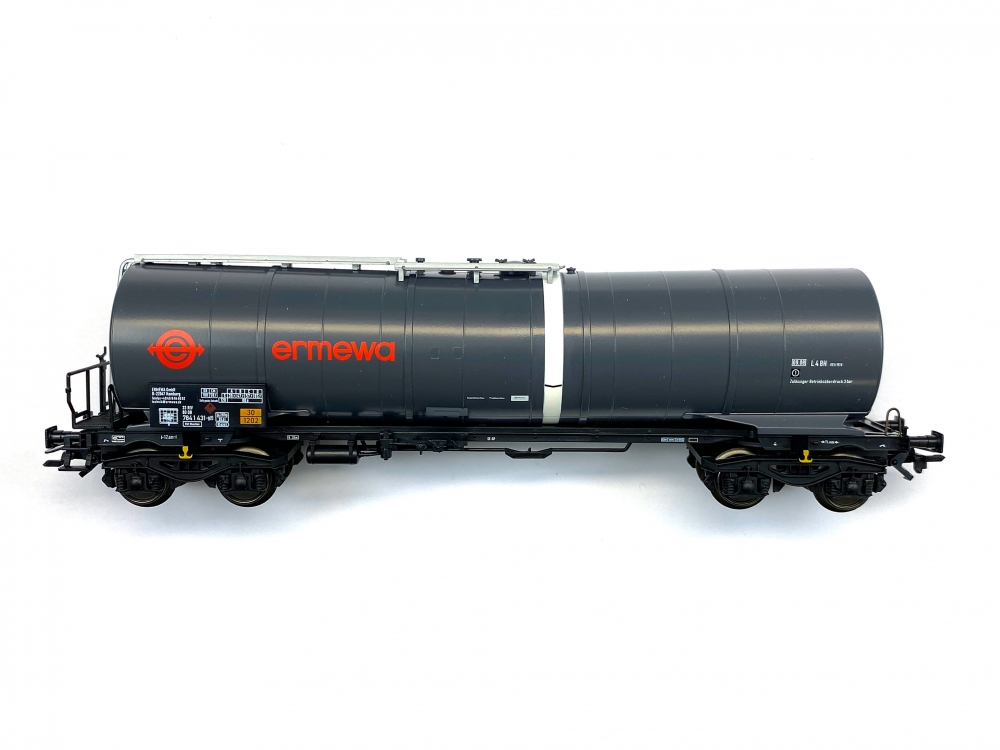 Bild 1 von H0 AC MÄRKLIN 46557 - Mineralöl-Kesselwagen 