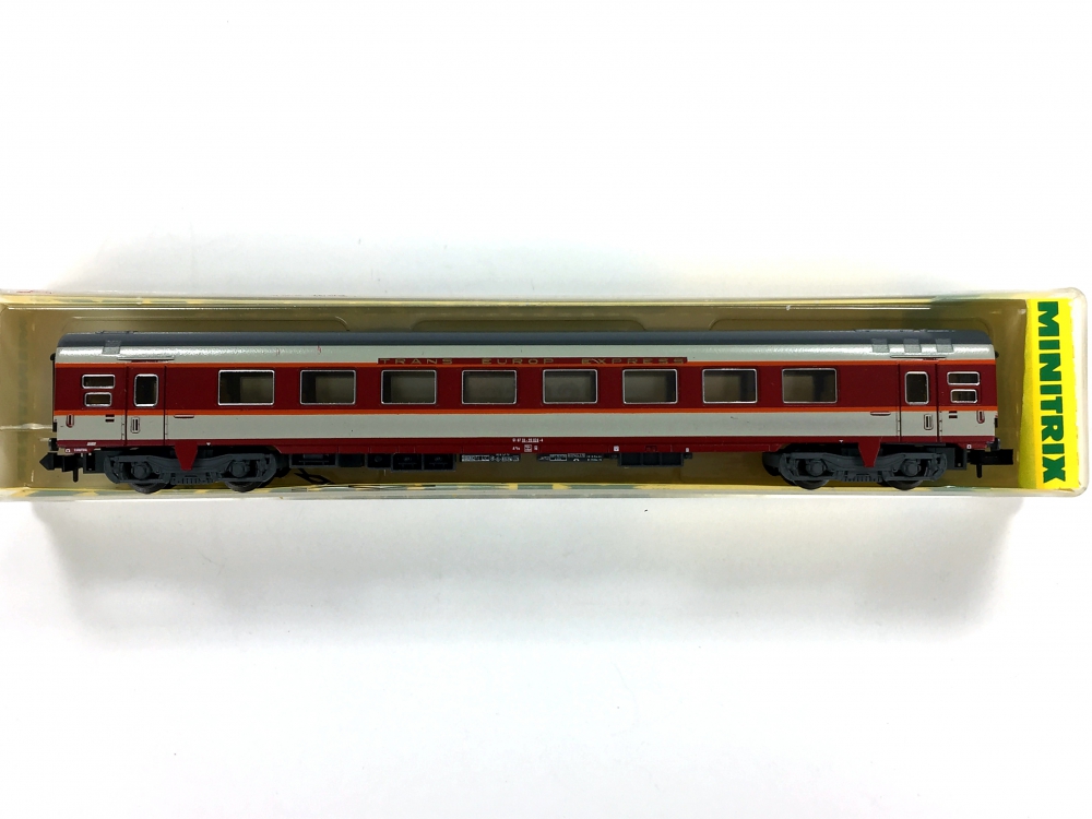 Bild 1 von N MINITRIX 51 3123 00 - 1. Kl. TEE Schnellzugwagen Grand Confort der SNCF - Ep. IV