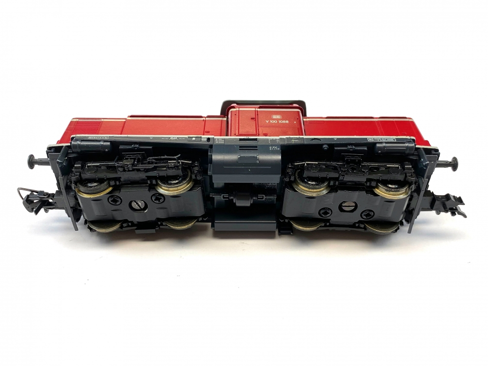 Bild 1 von H0 DC ROCO 43644 - Diesellokomotive V100 - DB - Ep. III