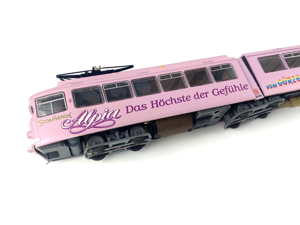 Bild 1 von H0 DC ROCO 43189 - Straßenbahn Köln Gelenktriebwagen - KVB - Alpia