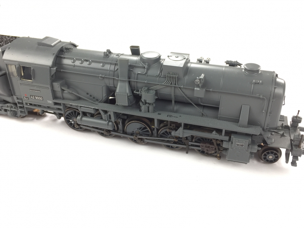 Bild 1 von H0 AC MÄRKLIN 39160 - Güterzuglokomotive mit Schlepptender BR 42.90 der DB - Ep. III - Digital