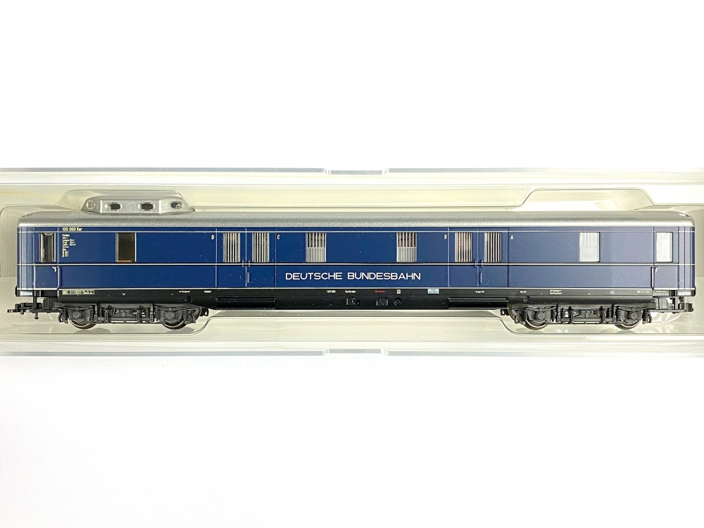Bild 1 von H0 DC TRIX 23337 - Schnellzugwagen der DB - Rheintal-Strecke - Rheingold - DB - Ep. III