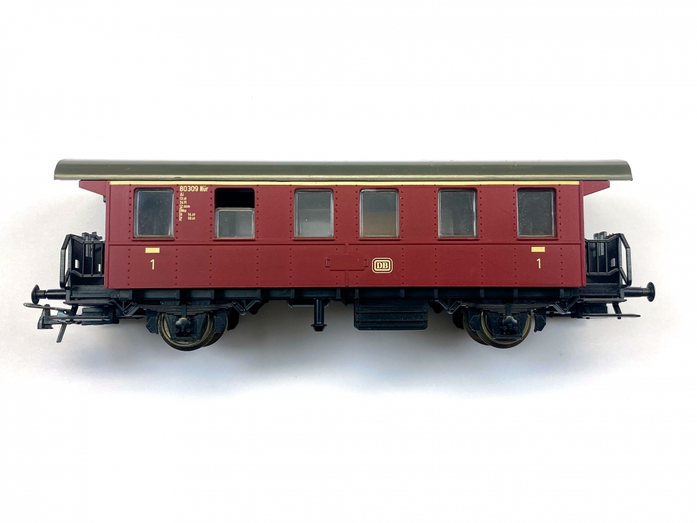 Bild 1 von H0 DC ROCO 54225 - Nebenbahn Personenwagen - 1. Kl. - DB - Ep. III