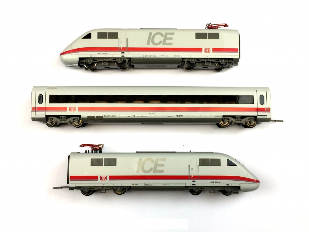 Bild 1 von H0 DC ROCO 43070 - 3-tlg. ICE-2 - DB AG - Ep. V - DSS