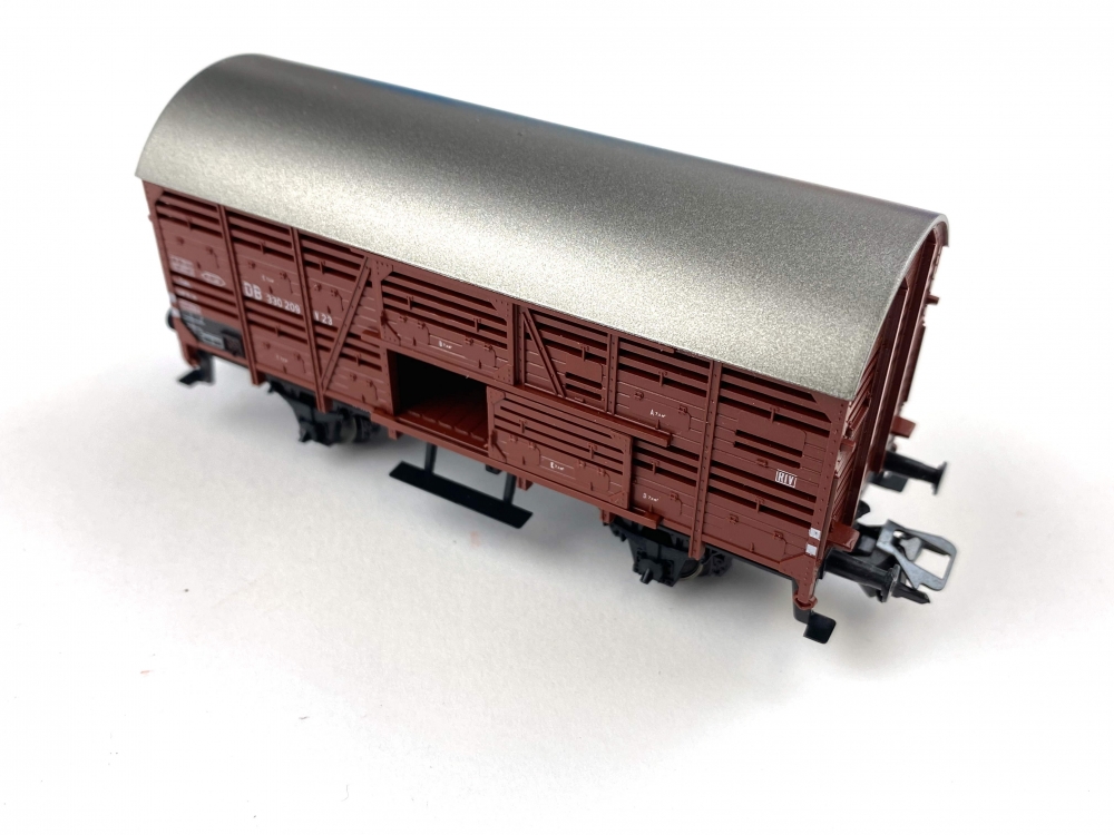 Bild 1 von H0 AC MÄRKLIN 48881 - Viehwagen - DB - Ep. III - inkl. Figuren