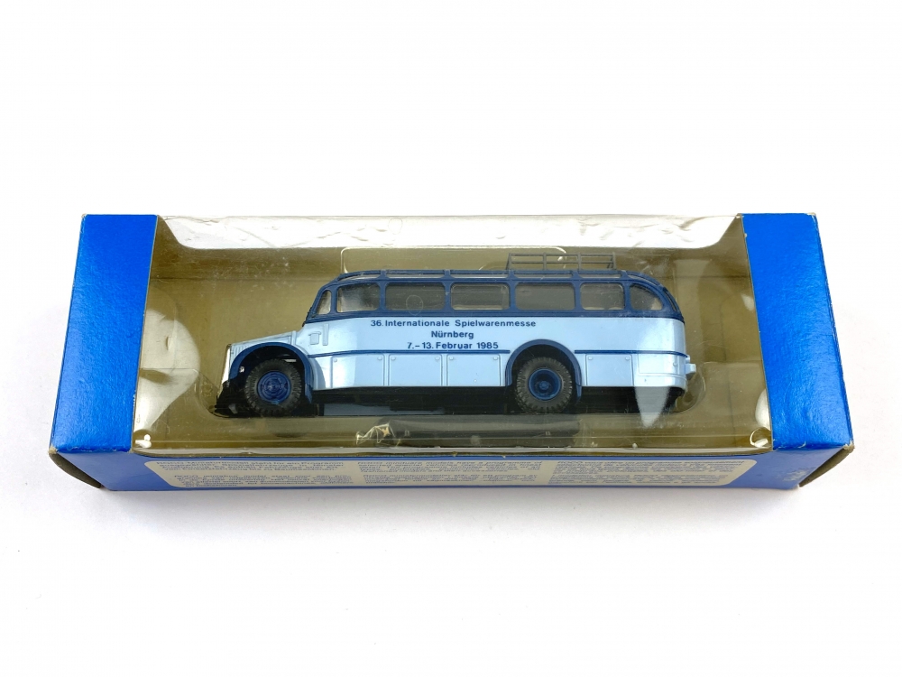 Bild 1 von H0 ROCO 1600 - Fahrzeug - SAURER KOMET GLOCKNERBUS - Spielwarenmesse 1985