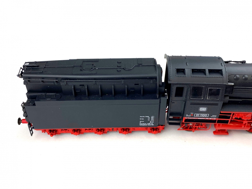 Bild 1 von H0 DC LILIPUT 10123 - Dampflokomotive mit Schlepptender BR 01 - DB