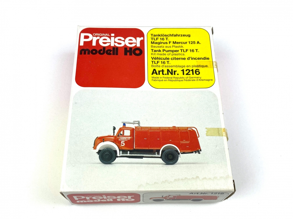 Bild 1 von H0 PREISER 1216 - Tanklöschfahrzeug TLF 16 T Magirus F Mercur 125 A - unbemalt, Bausatz