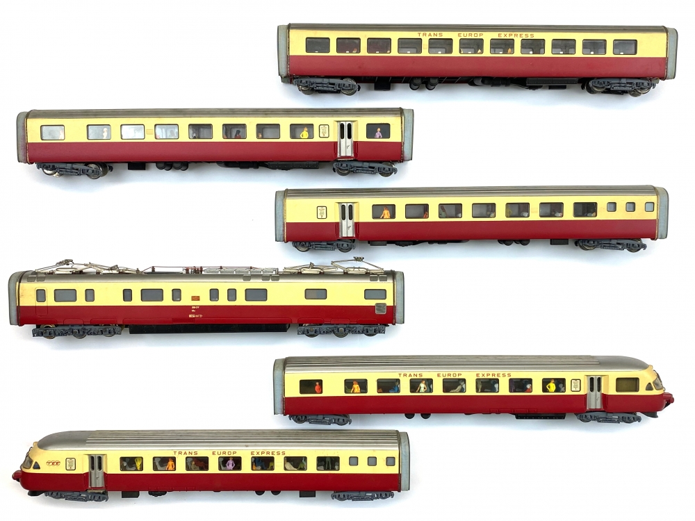 Bild 1 von H0 DC 4 ASSI 7200 - METROPOLITAN - SBB CFF - 6-teilig