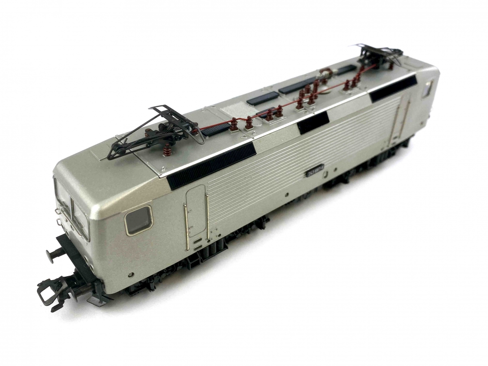 Bild 1 von H0 AC MÄRKLIN 3444 - Elektrolokomotive BR 243 - DR - MHI