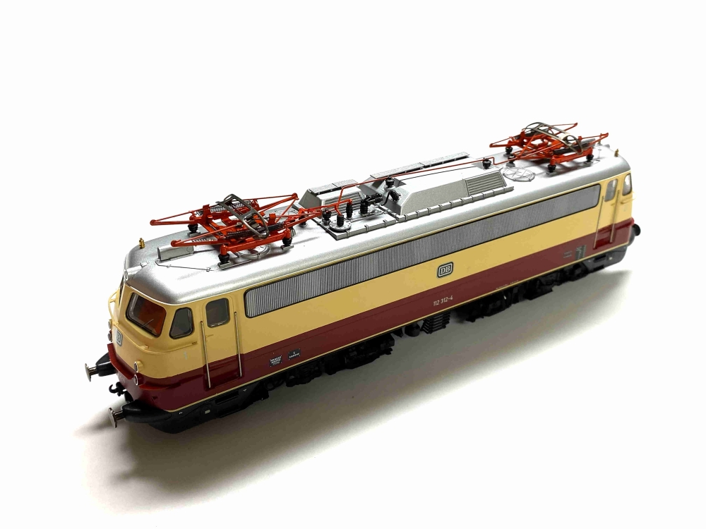Bild 1 von H0 DC ROCO 43792 - Elektrolokomotive BR 112 - DB - Digital